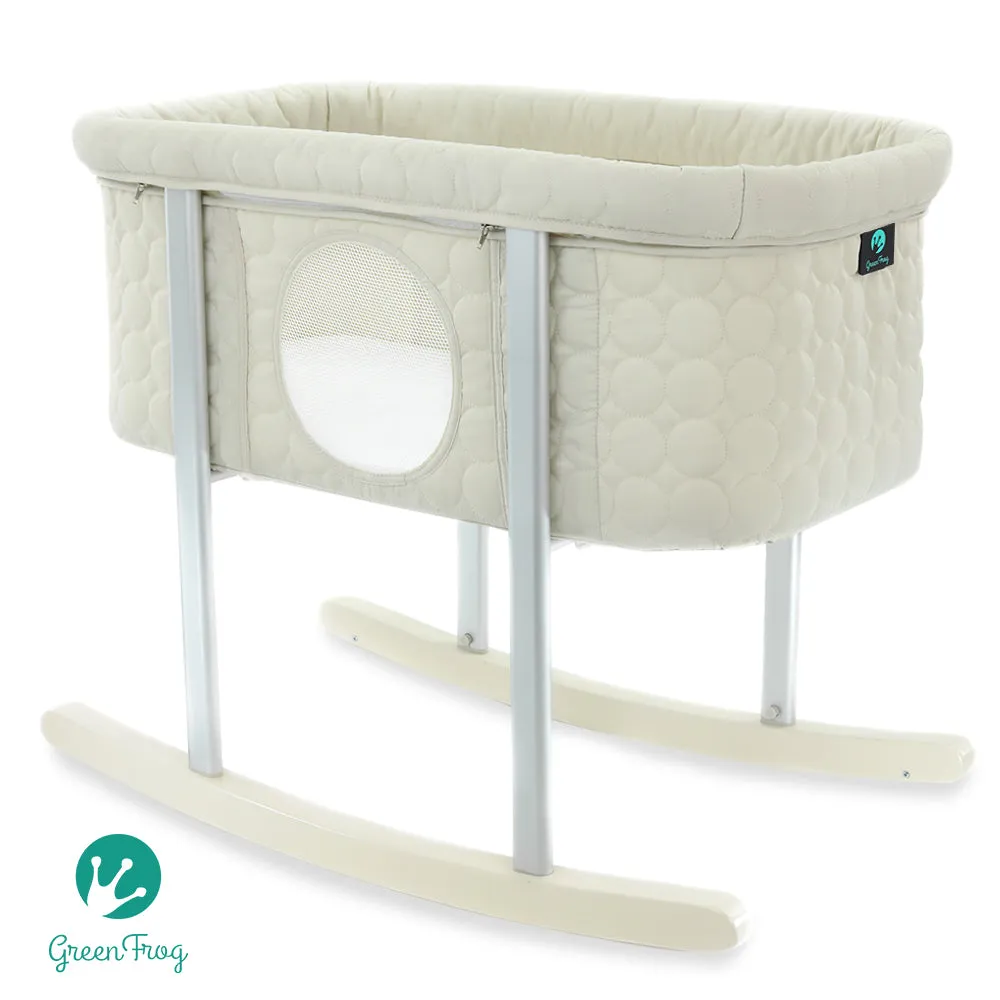 Green Frog Bassinet: Lily Pod Portable Baby Bassinet